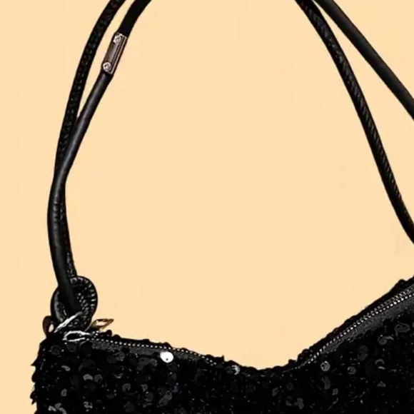 Chic Sequin Evening Bag - Picture 8 of 9